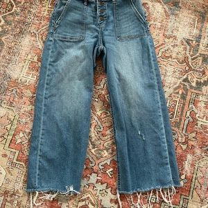 Carly Jean CJLA Hendrix Wide Leg Stretch Capri jeans size 5.  Buttery soft!